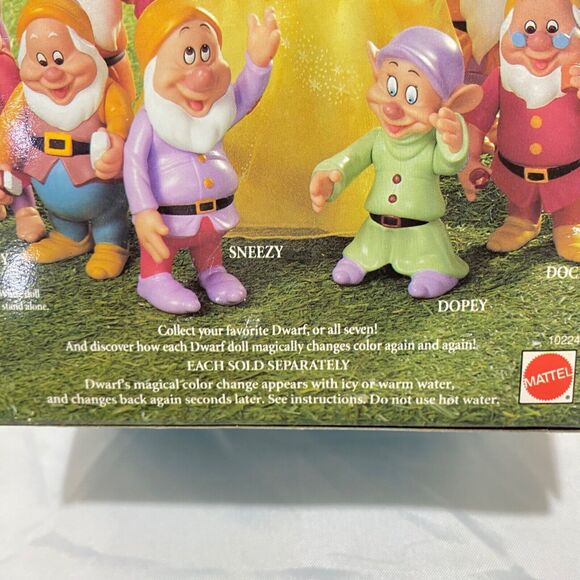 1992 Mattel Disney Snow White and The 7 Dwarfs Bashful Doll Magic Color Change - Picture 5 of 7